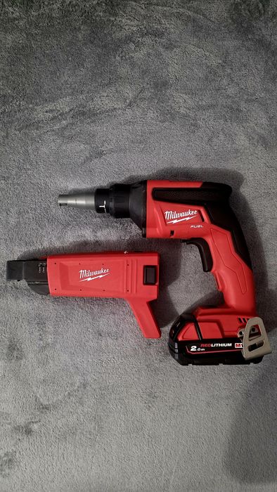 Vând autofiletanta rigips Milwaukee M18 FSG NOUA!