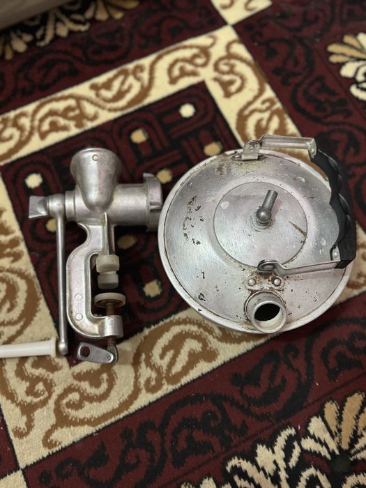 Мясорубка и чайник нержавейка