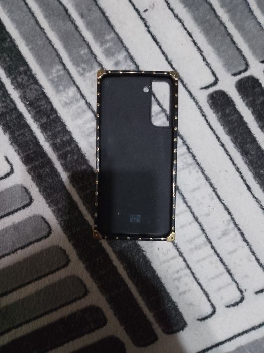 Vând husa Samsung s21