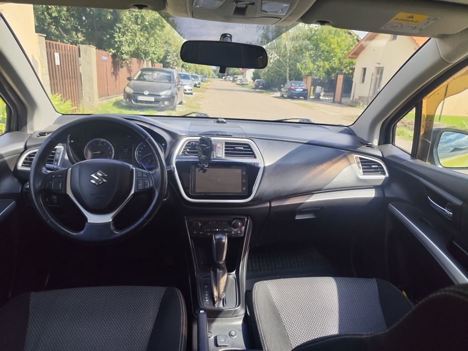 Vând Suzuki SX4 cross