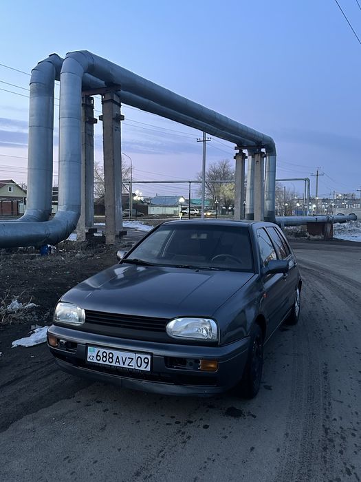 Продается гольф 3 1994г 1.8 бодрая вид имеет