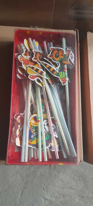 Сламки и Коктейли Украси