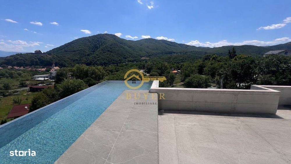 Piscină panoramică- Cetatea Cisnădioara - Munții Cindrel, Vila Premium