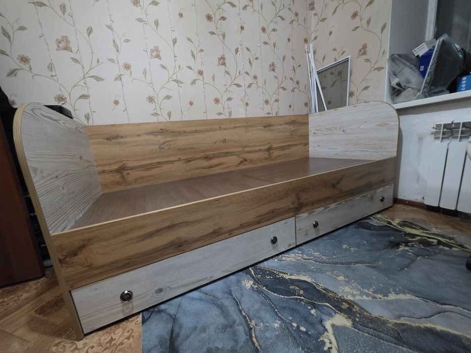 Кровать односпальная