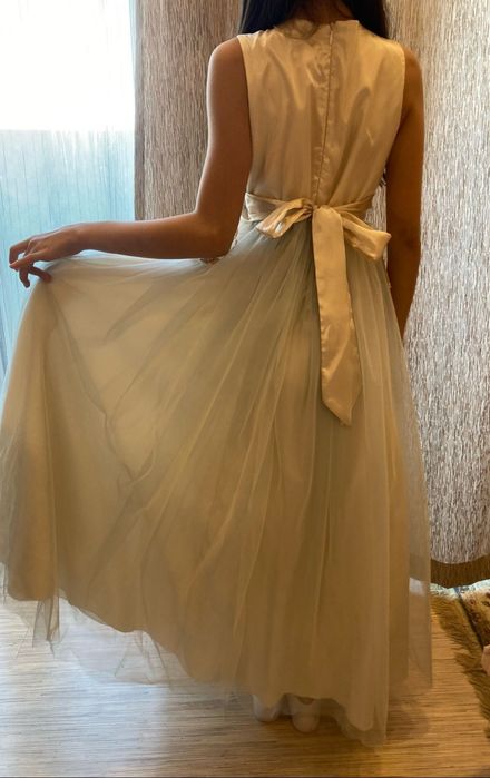 Платье нарядное: той, выпускной