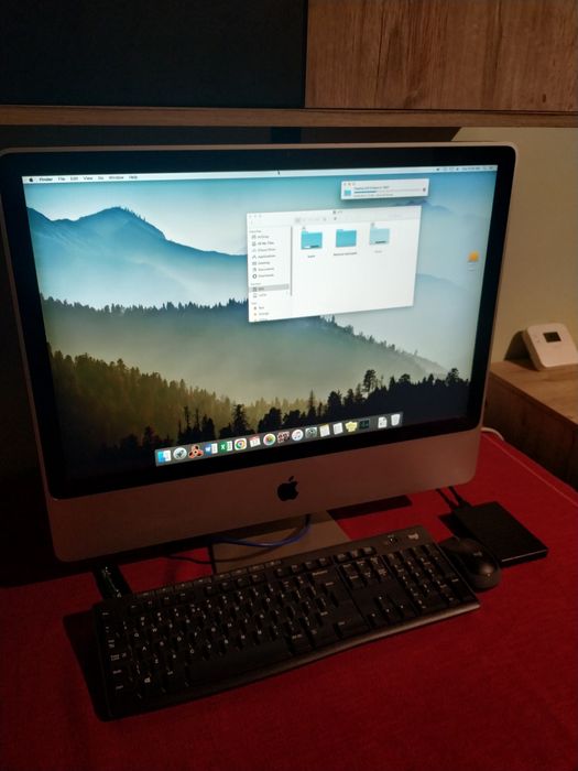 Apple iMac 24" (Core2Duo 3Ghz, 8GB DDR3, SSD 120GB + HDD 250GB)