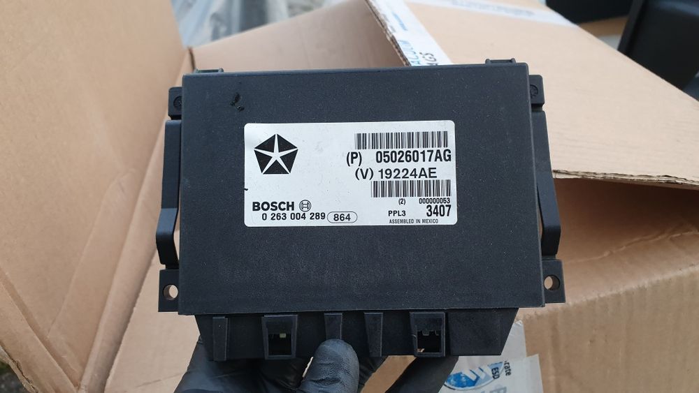 Calculator modul senzori parcare Jeep Grand Cherokee Bosch 0263004490