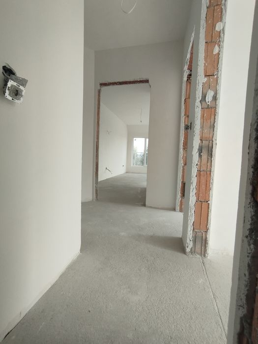 Продава се Тристаен апартамент в с. Аспарухово, Област Плевен - 105 кв.м за 1905 €/кв.м - Снимка #5