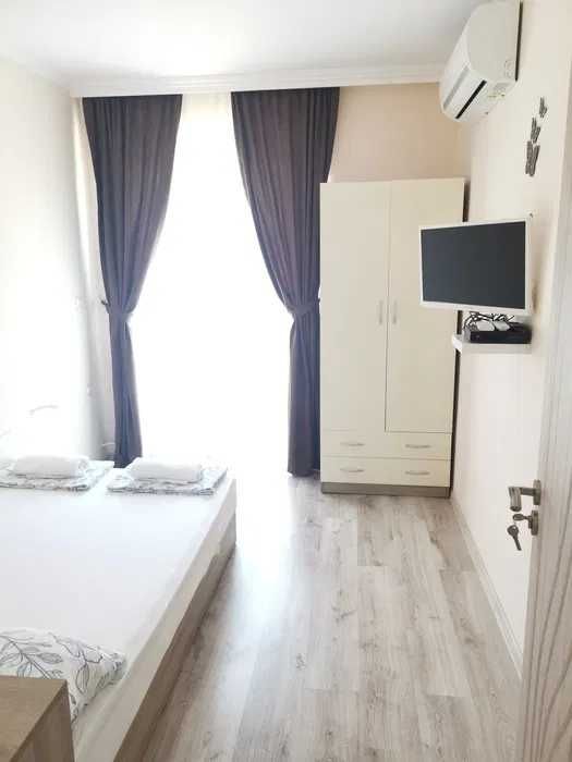Дава се под наем Двустаен апартамент в Царево - 68 кв.м за 220 € - Снимка #2
