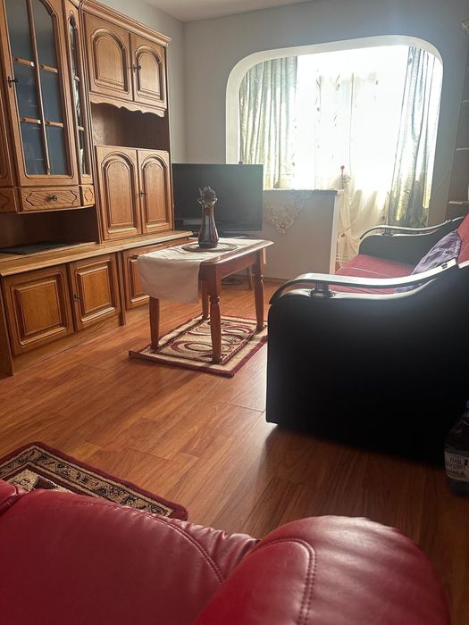 Inchiriez apartament 2 camere