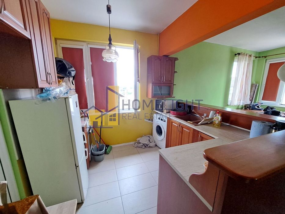 Продава се Двустаен апартамент в София, Център - 52 кв.м за 3558 €/кв.м - Снимка #2