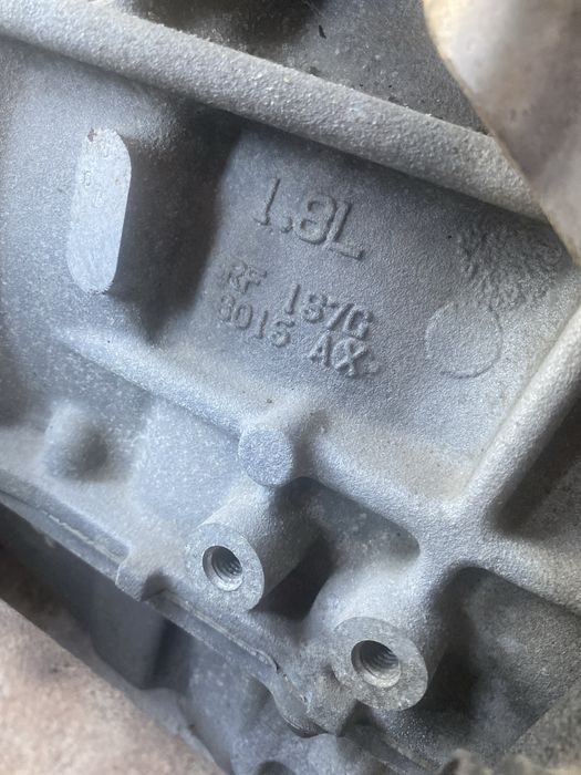 Двигатель  MAZDA L8-DE