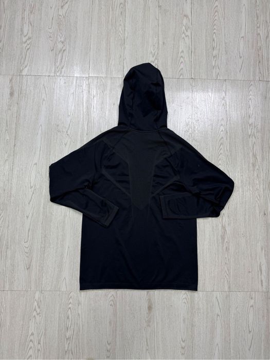 Gymshark onyx v5 худи размер м