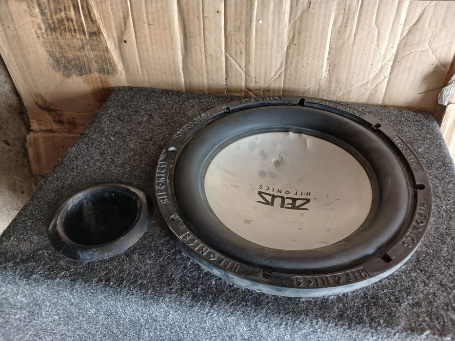 12(305mm) Subwoofer.