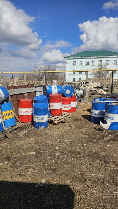 Бочка 200 литр .