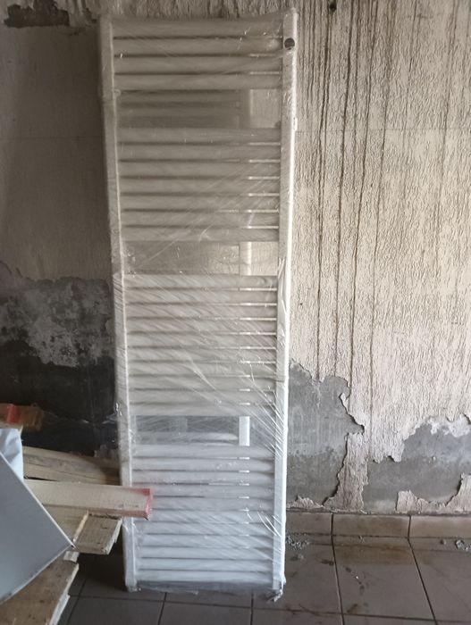 Vând calorifer baie de 180 cm că nouuuu