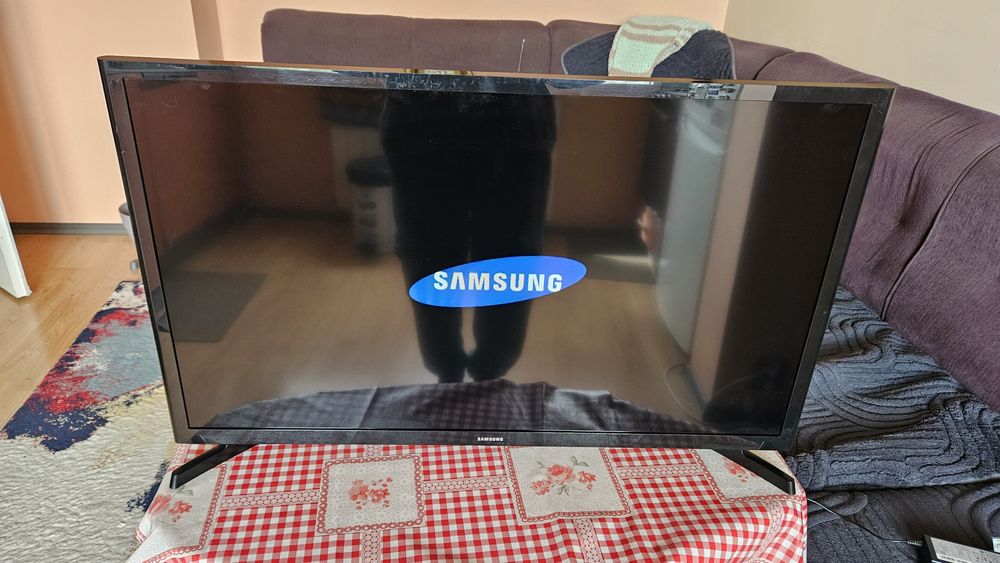Телевизори LED Full HD Smart android tv