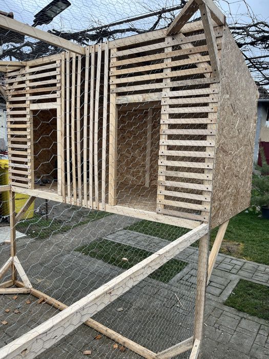 Cușcă pentru diferite pasari