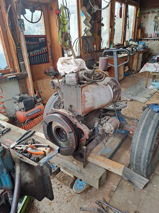 Владимирец Т,,-25  на части