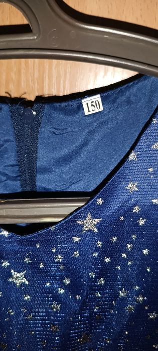 Продам платье для девочки