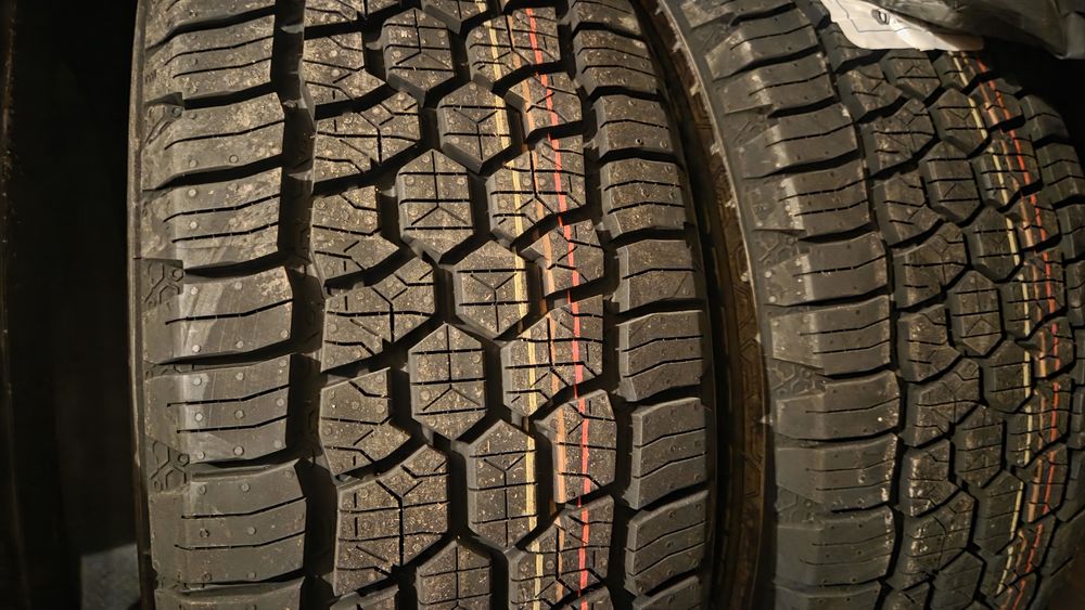 4 броя ЧИСТО НОВИ Гуми CONTINENTAL 215/55 R 18