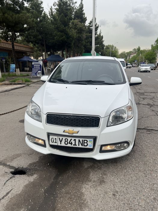 Nexia 3 avtomat karobka 2019 yili kraskasi TOZA probegi 76000 xalol!