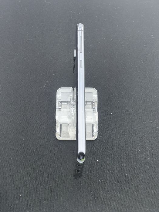 Samsung Galaxy S10 e  128 GB ID-pex565