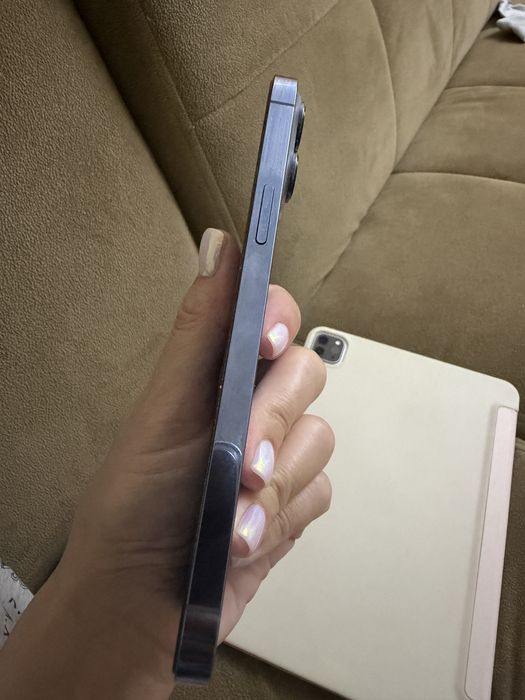 Продам IPhone 13 pro max