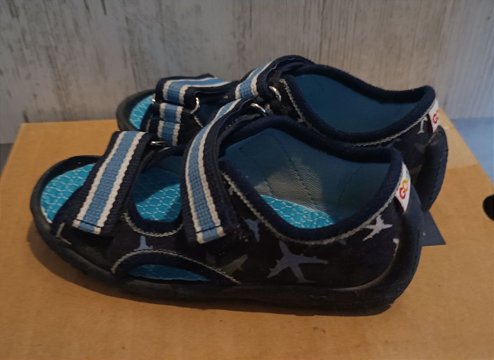 Пантофи сет от 3 чифта 25р.