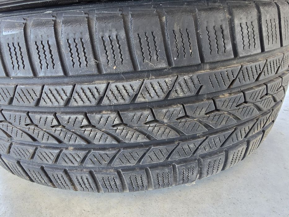 Anvelope/ cauciucuri Iarna 215 55 R17