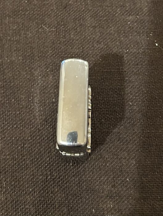 Vând brichetă originală Zippo din 1998