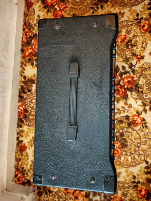 Peavey Bandit Silver Stripe