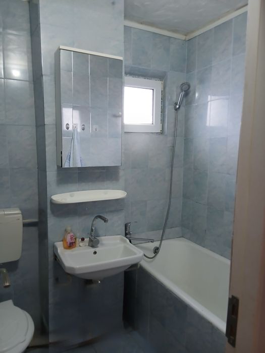 Inchiriez ap 2 camere