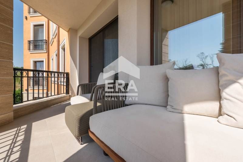 Продава се Тристаен апартамент в Варна, м-т Евксиноград - 154 кв.м за 2517 €/кв.м - Снимка #3