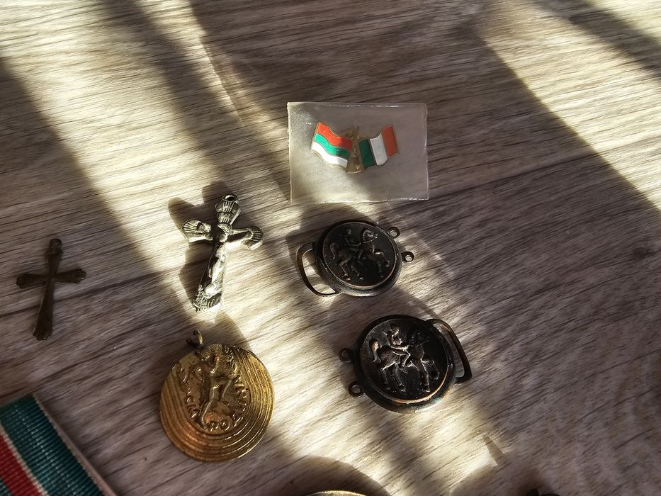 Лот неща от миналото