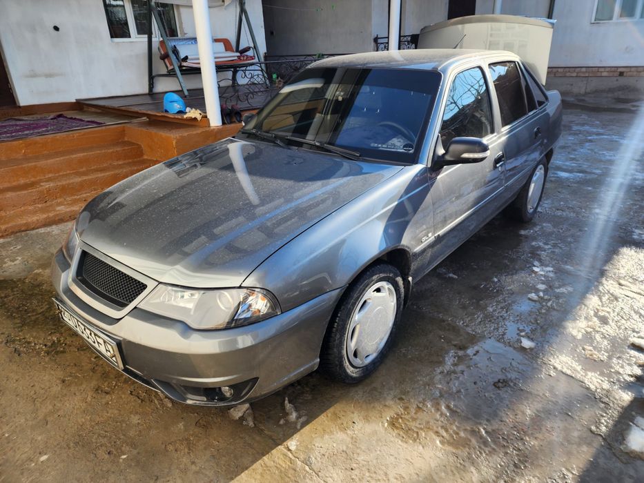 Nexia 2 2015 soatiladi alo xolatda!