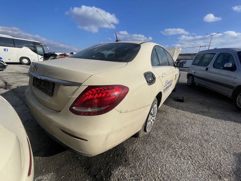 На части Мерцедес Е220 cdi W213 Седан