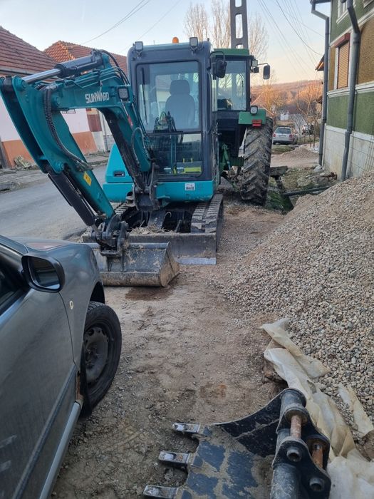 Prestari servicii miniexcavator