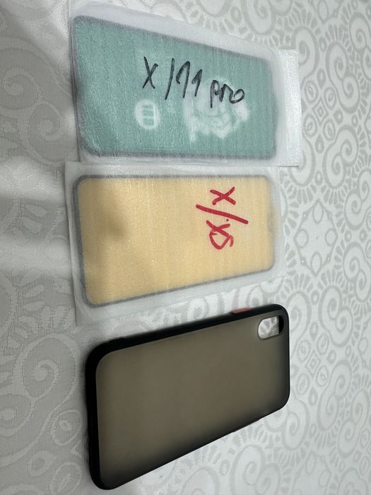 Продам чехол и защитные стекла