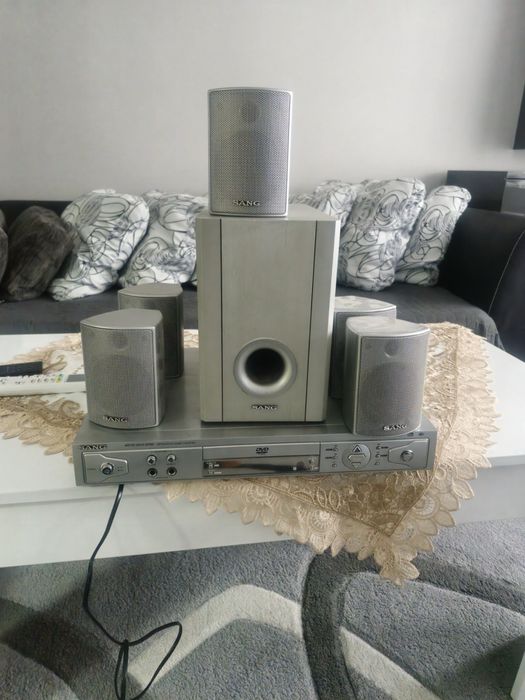 Домашно кино с 5 колонки