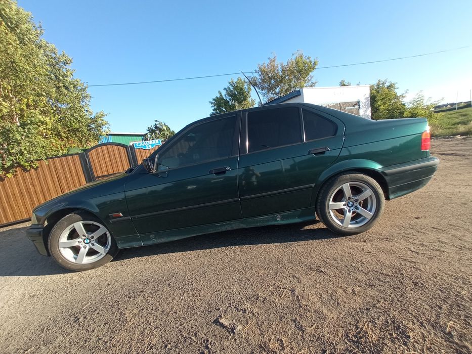 Продам BMW e36 318