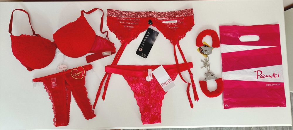 Set Penti nou cu accesorii deosebite