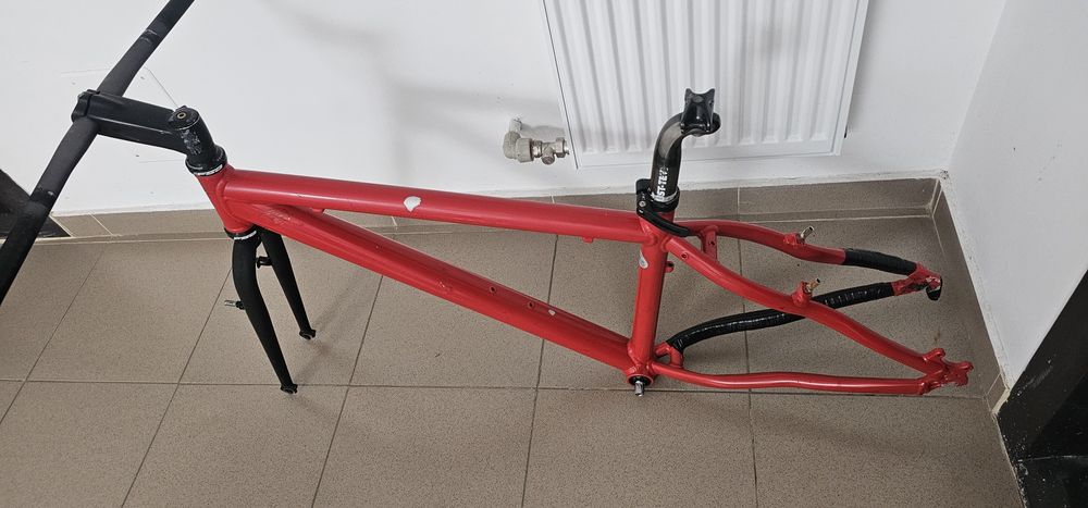 Cadru bicicleta (MALI) 26" + furca - frana disc sau Vbrake - (210lei)