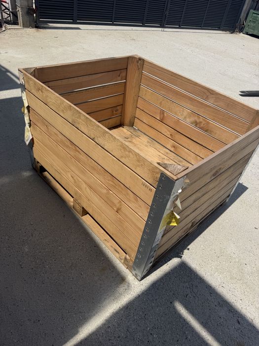 Boxpaleti lemn stare foarte buna