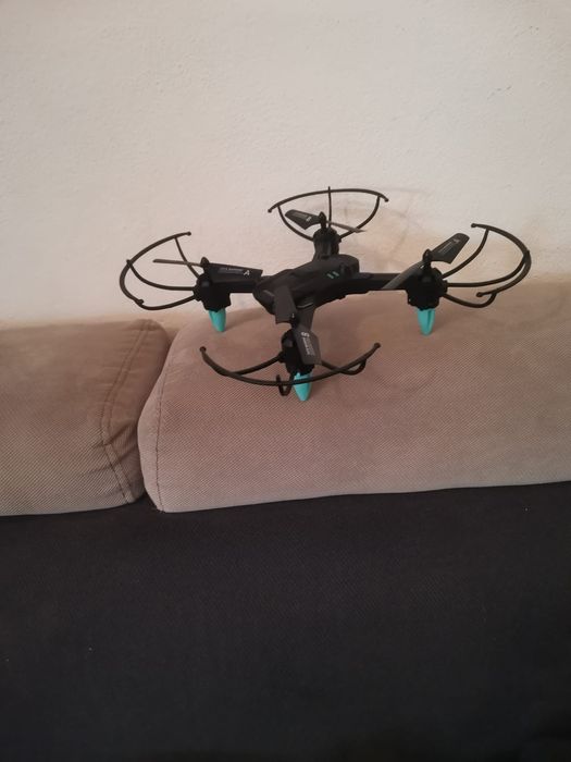 Drona control manusa