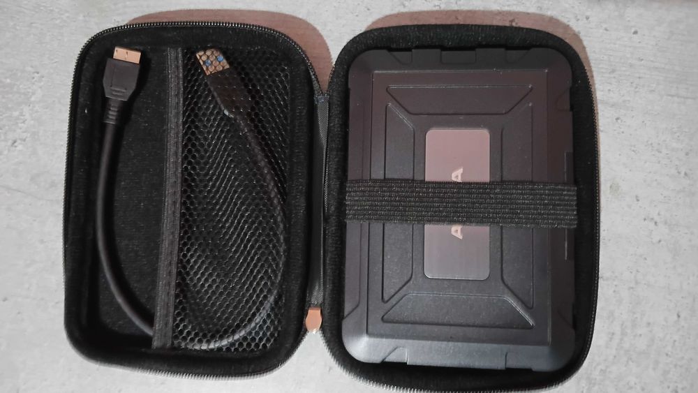 HDD Hard extern 1TB cu husa