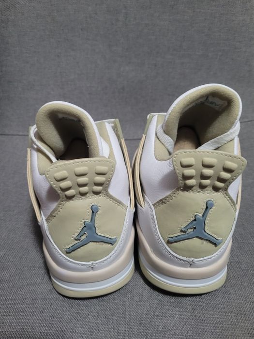 Yeezy Boost 350, Jordan 4, Papuci Yeezy