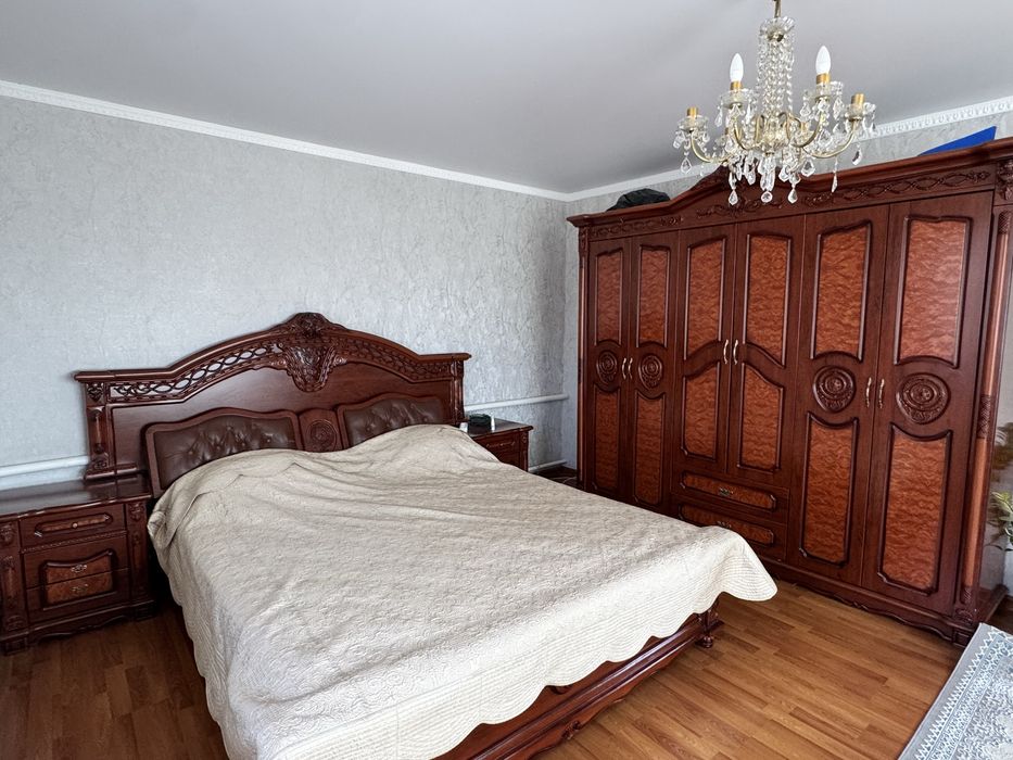 Спальный гарнитур