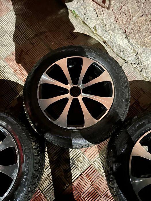 Автомобильные шины и дисками