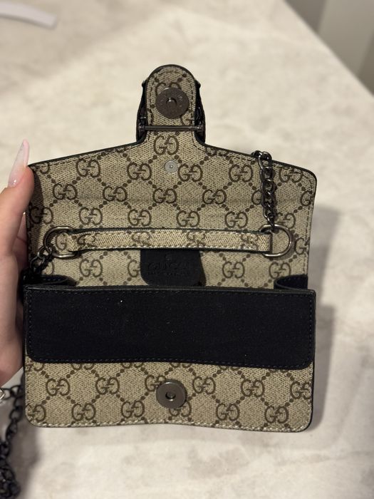Gentuta gucci de dimensiuni mici